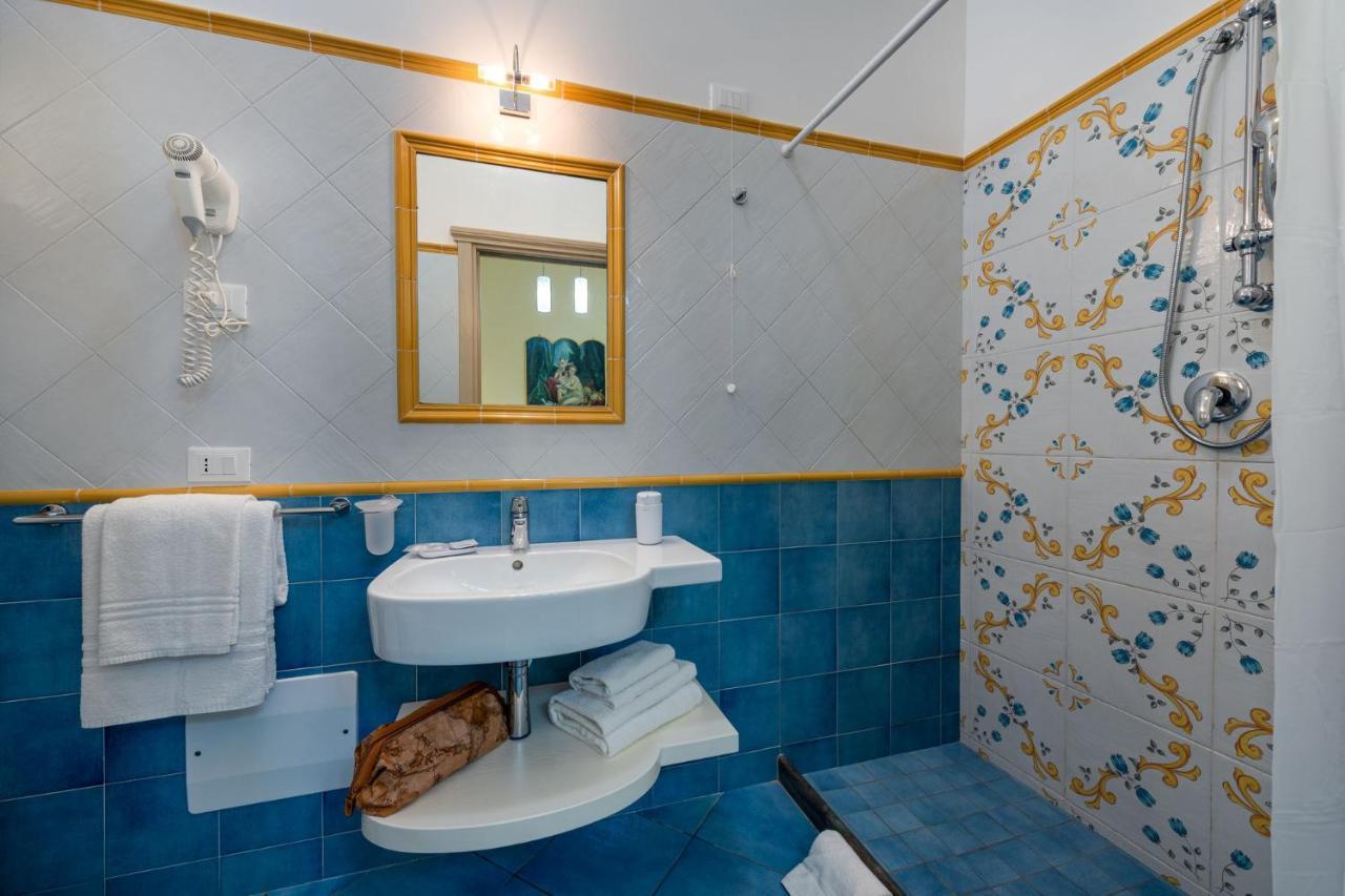 Albert Rooms & Breakfast Сан-Вито-Ло-Капо Экстерьер фото